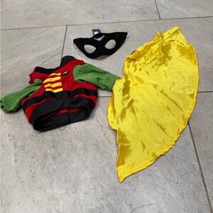 DC Comics- Robin dog Costume with Yellow Cape
